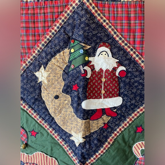 Christmas Vintage Handmade Santa Claus Quilt 60”/40” 🎄 - Picture 4 of 7